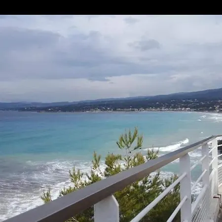 Apartment T3 Jardin, Parking, Terrasse A 80 M De La A Cyr Sur *